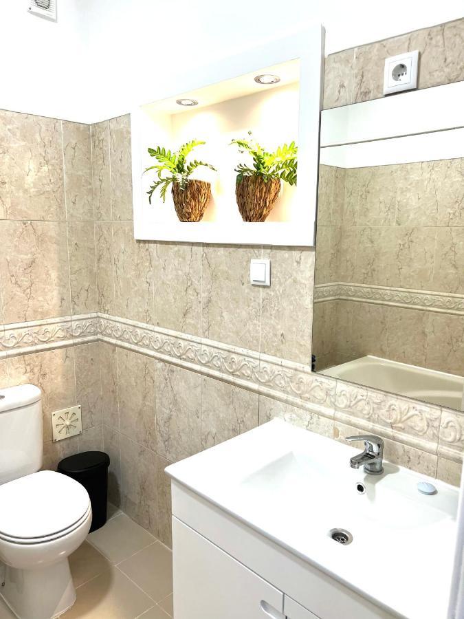 Big Flat Next To Lisbon And Caparica Apartment Almada